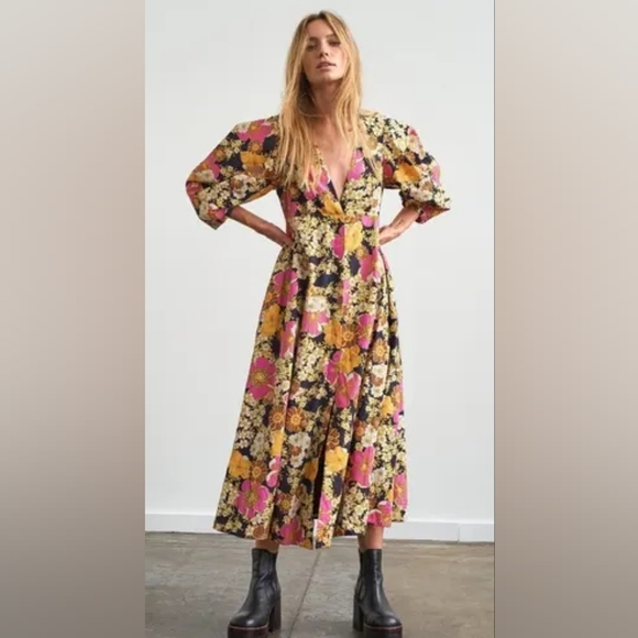 Free People Dresses & Skirts - Free People Lydia Cotton midi dress Pink Black floral print Size small S